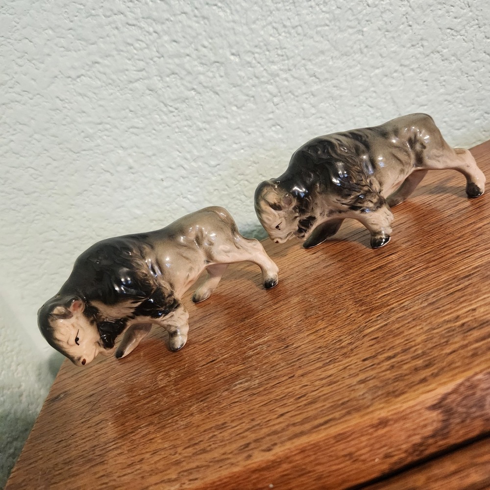 Relco Japan Salt Pepper Shakers Buffalo Bison Vintage 1963 Ceramic Pair